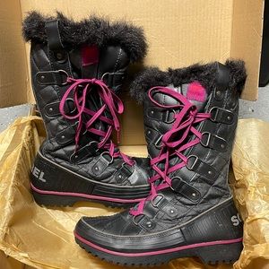 Women’s Size 10 Sorel Tivoli Twist Boots